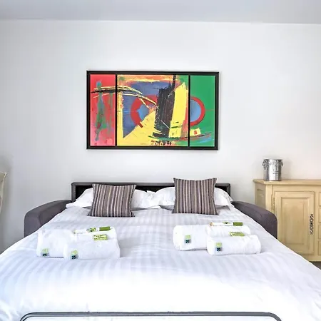 Immogroom - 3min From - Ac - 10min From Palais - Wifi *